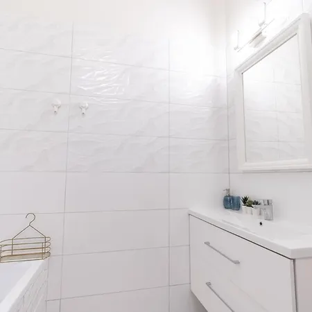 Apartment Exclusive Sauna-equipped Near St Stephen's Basilica Budapest