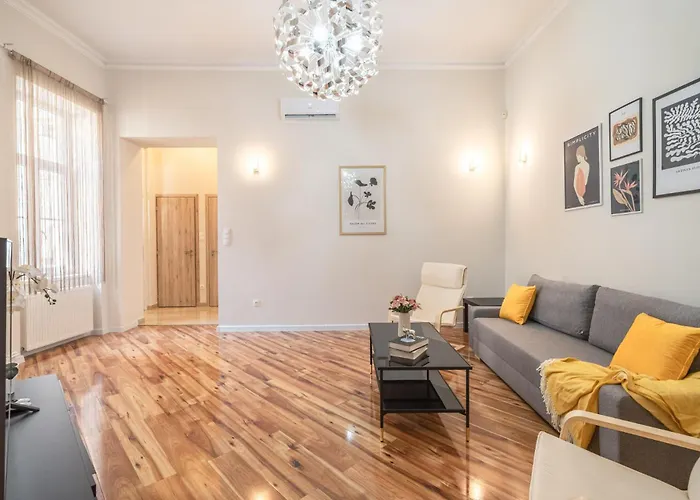 Exclusive Sauna-equipped Near St Stephen's Basilica