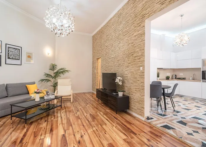 Exclusive Sauna-equipped Near St Stephen's Basilica Apartament